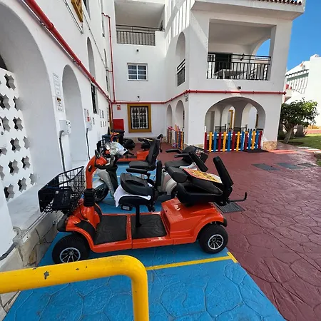 Exclusivo Pie De Playa アパート